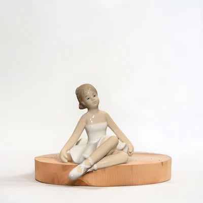 Home Studio | Graceful Ballerina Figurine – Small Porcelain Decor (10 cm)