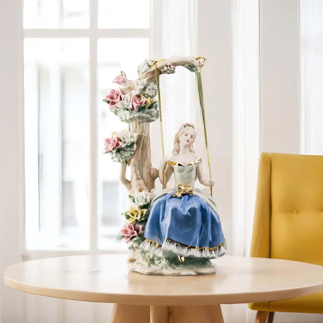 Home Studio | Antique-Inspired Porcelain Beauty – Victorian Lady Statue | Elegant Vintage Decor (35 cm)